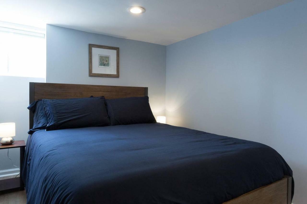 Luxury 2 Bedroom Apartment W/ Free Parking ワシントン エクステリア 写真