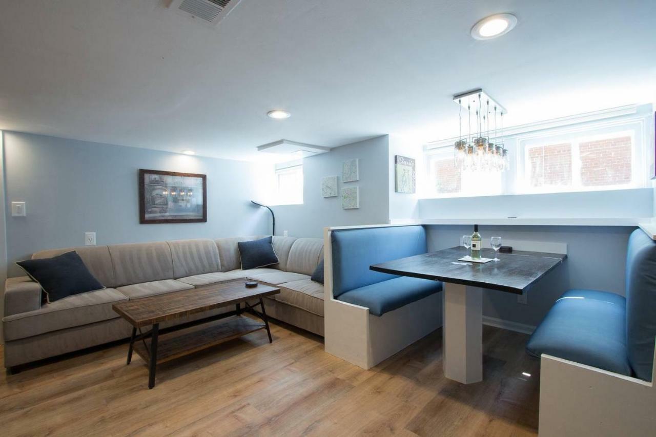 Luxury 2 Bedroom Apartment W/ Free Parking ワシントン エクステリア 写真
