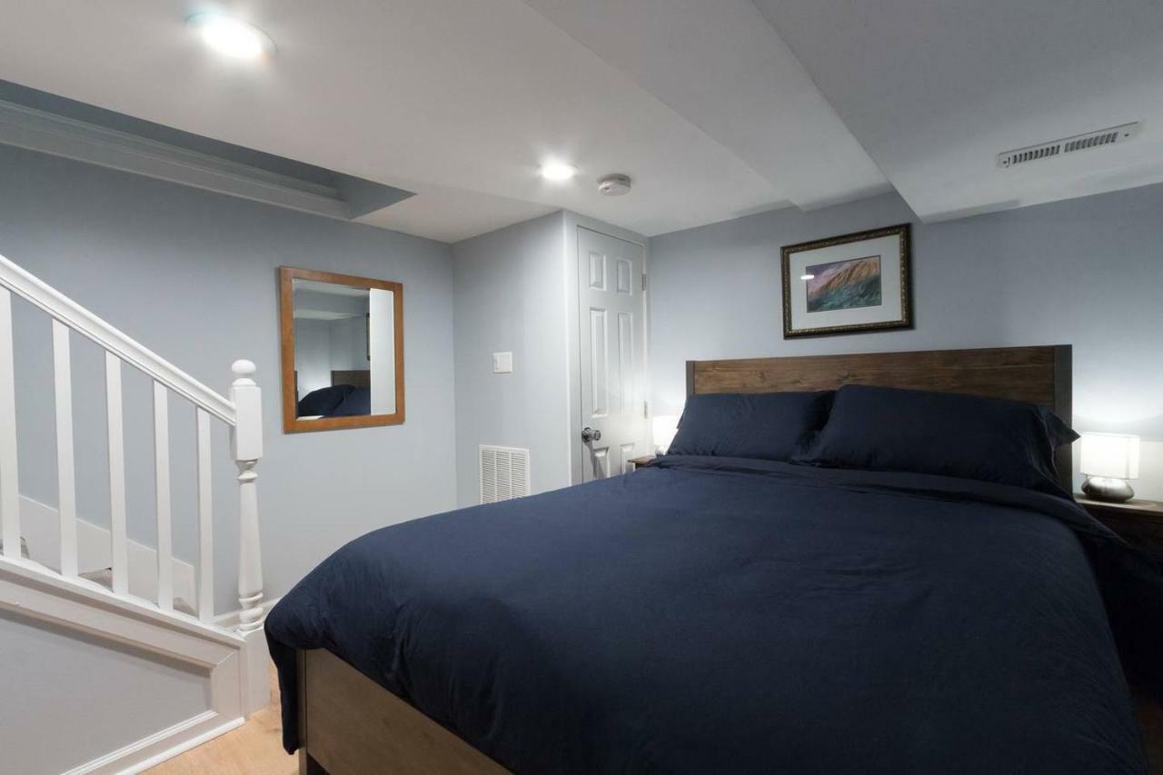 Luxury 2 Bedroom Apartment W/ Free Parking ワシントン エクステリア 写真