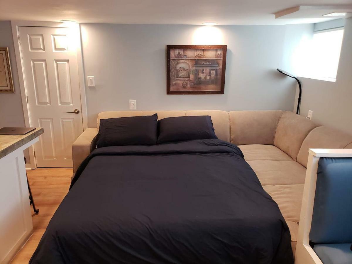 Luxury 2 Bedroom Apartment W/ Free Parking ワシントン エクステリア 写真